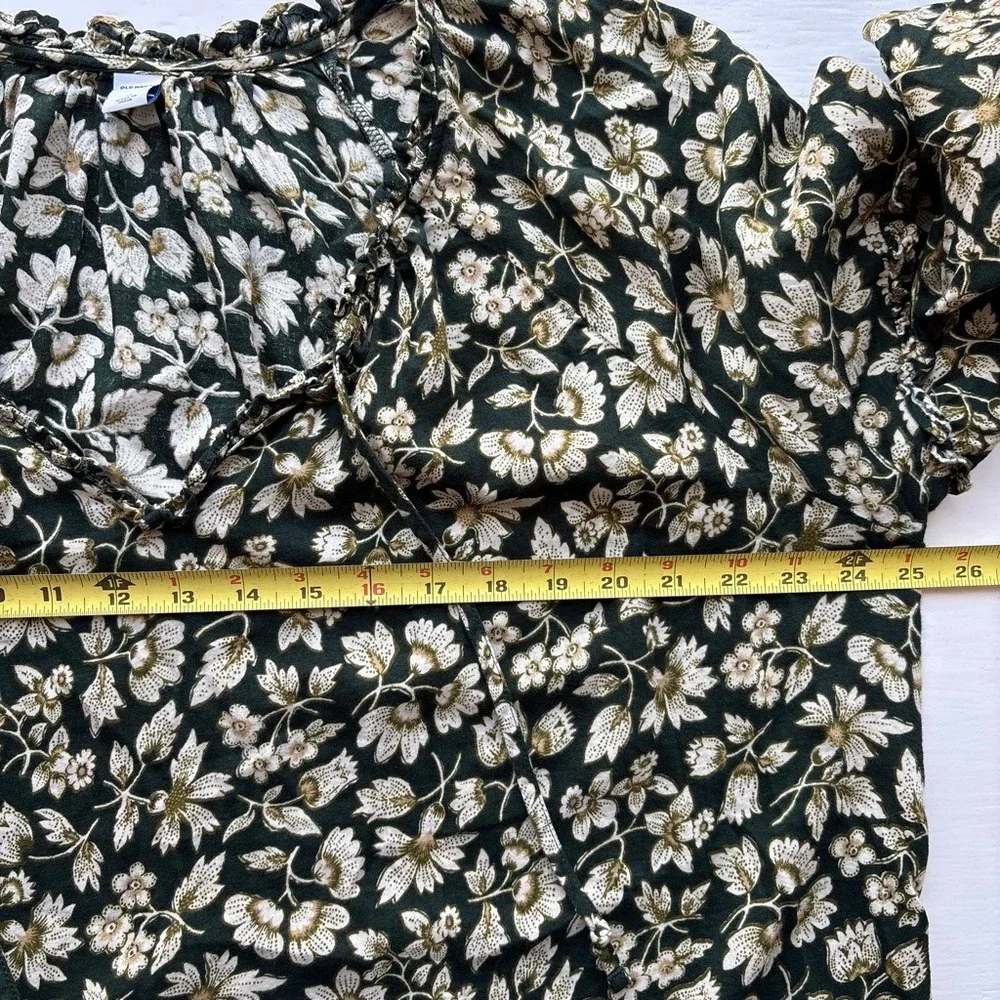 Old Navy Floral Peasant Womens XL Blouse Green Long Sleeve Ruffle Tie Neck Top